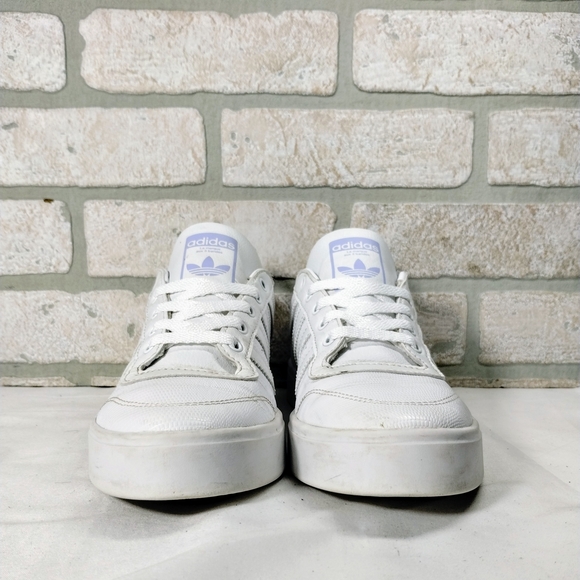 Adidas Bryony Low-top Fashion Sneakers Athletic Shoes Women 8 White Casual - Picture 4 of 9